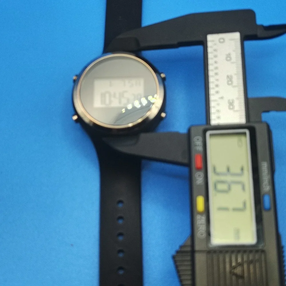 Vintage 2007 INC International Concepts 36mm Mens‎ Digital Quartz Sport Watch